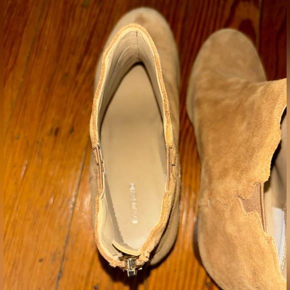 Lands End Tan Suede Womens High Heel Scalloped Ankle Booties - Picture 6 of 8